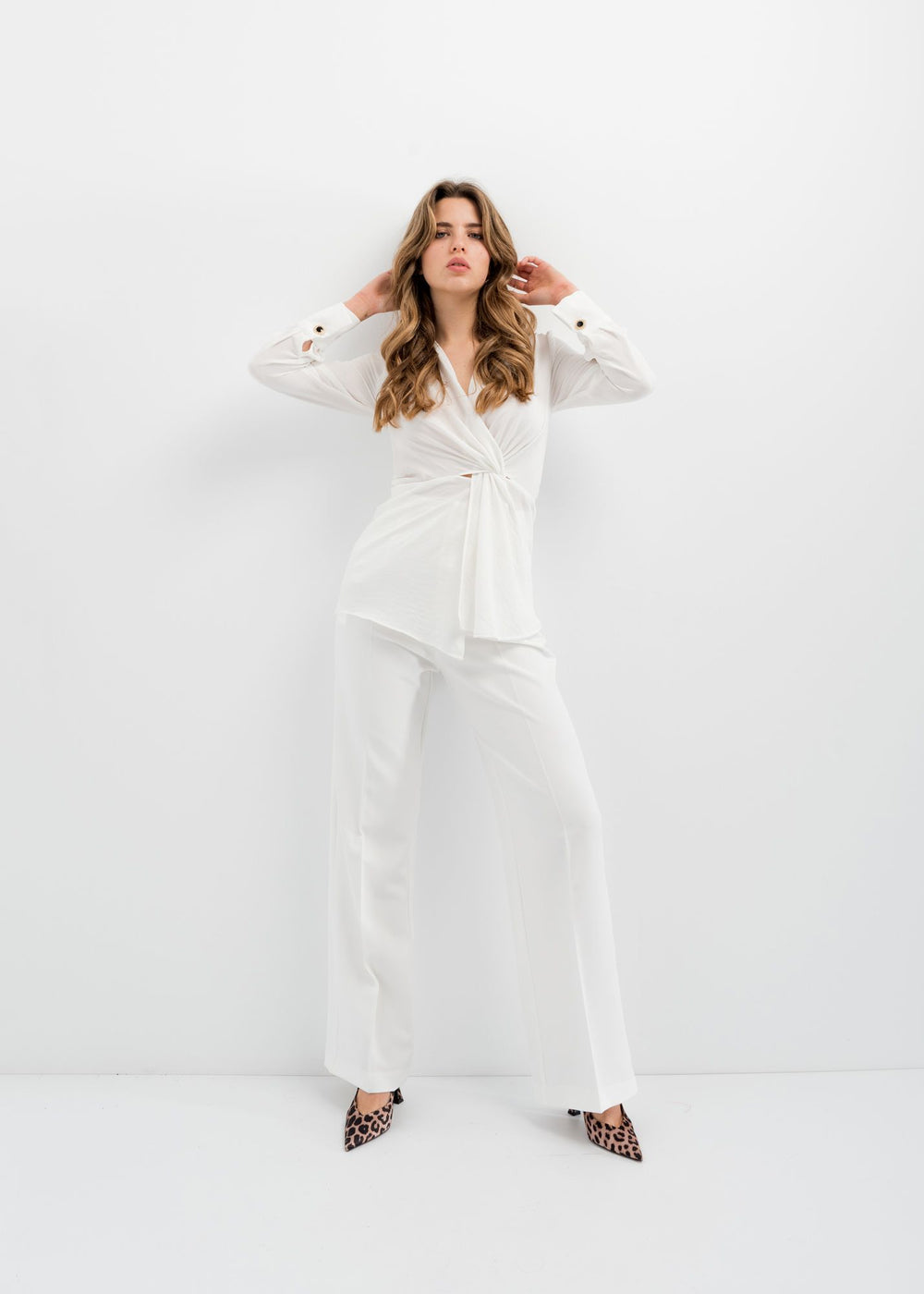 BLOUSE TEXTURÉE À NŒUDS