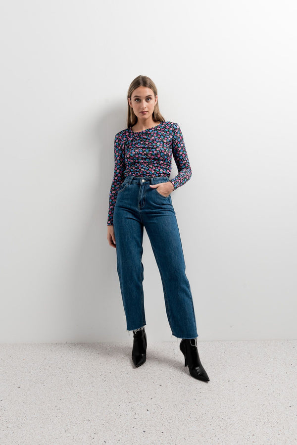 CAMISETA ASIMETRICA ESTAMPADA