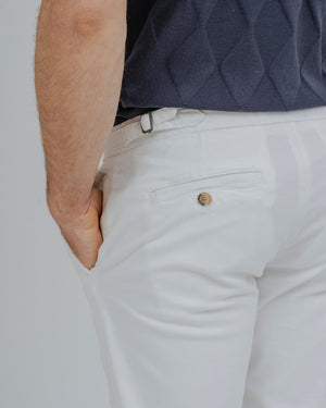 PANTALÓN CHINO SLIM PINZAS