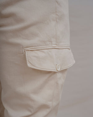 PANTALÓN CHINO CARGO CON GOMA BEIGE