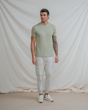 PANTALÓN CHINO CARGO CON GOMA GRÍS