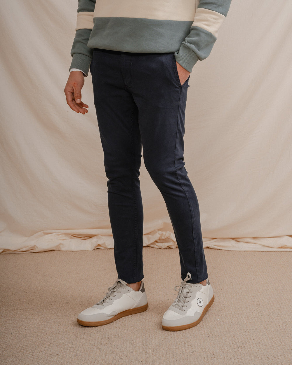 PANTALÓN CHINO SKINNY MARINO