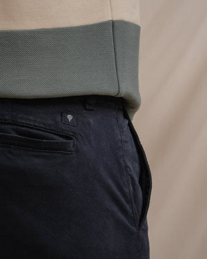 PANTALÓN CHINO SKINNY MARINO