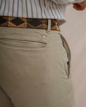 CHINO BÁSICO SLIM VERDE
