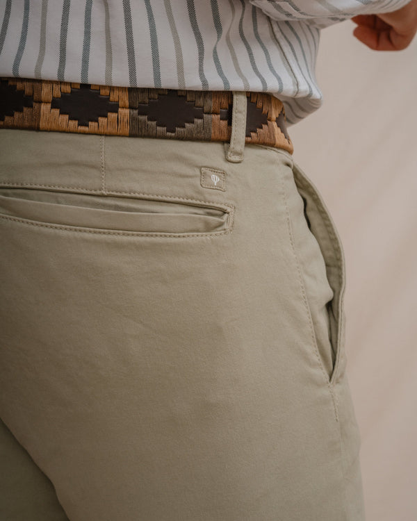 CHINO BÁSICO SLIM VERDE