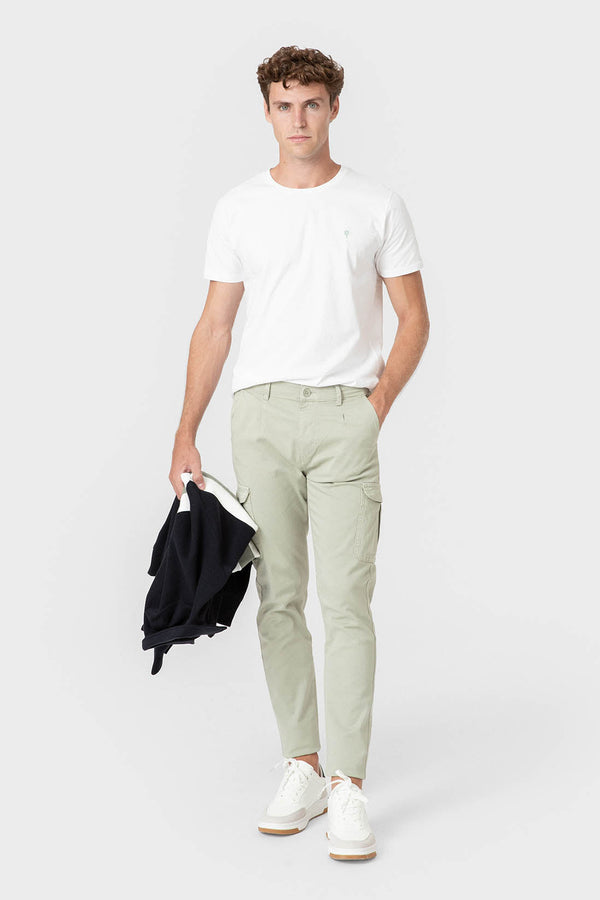 PANTALÓN CHINO SLIM PINZAS CARGO