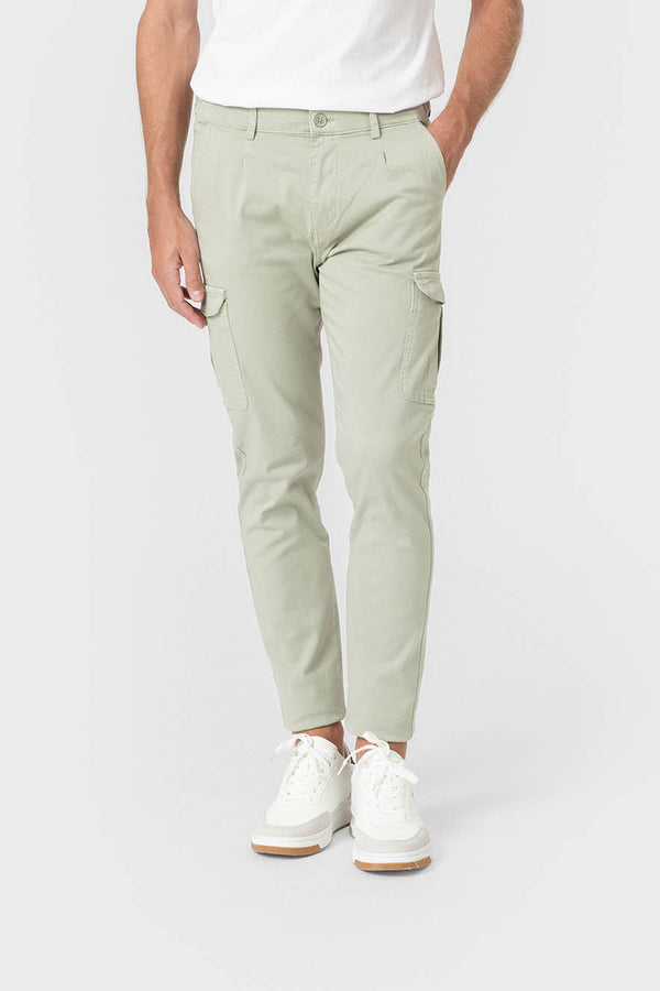 PANTALÓN CHINO SLIM PINZAS CARGO