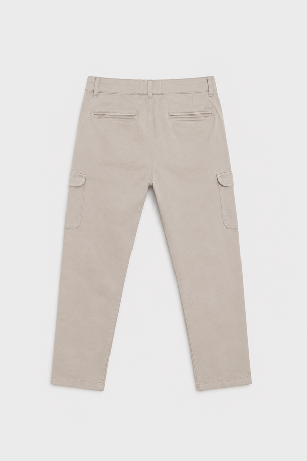 PANTALÓN CHINO SLIM PINZAS CARGO GRÍS