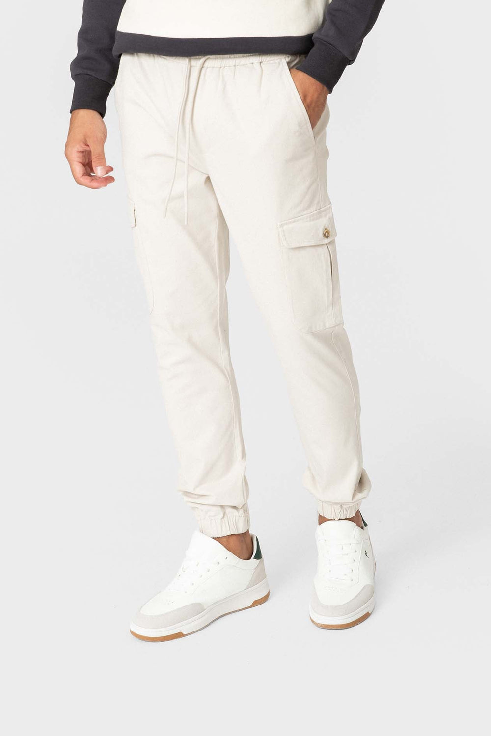 PANTALÓN JOGGER CARGO BEIGE