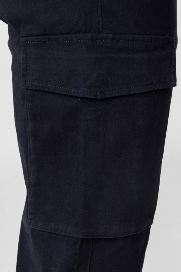 PANTALÓN CHINO CARGO PINZAS MARINO