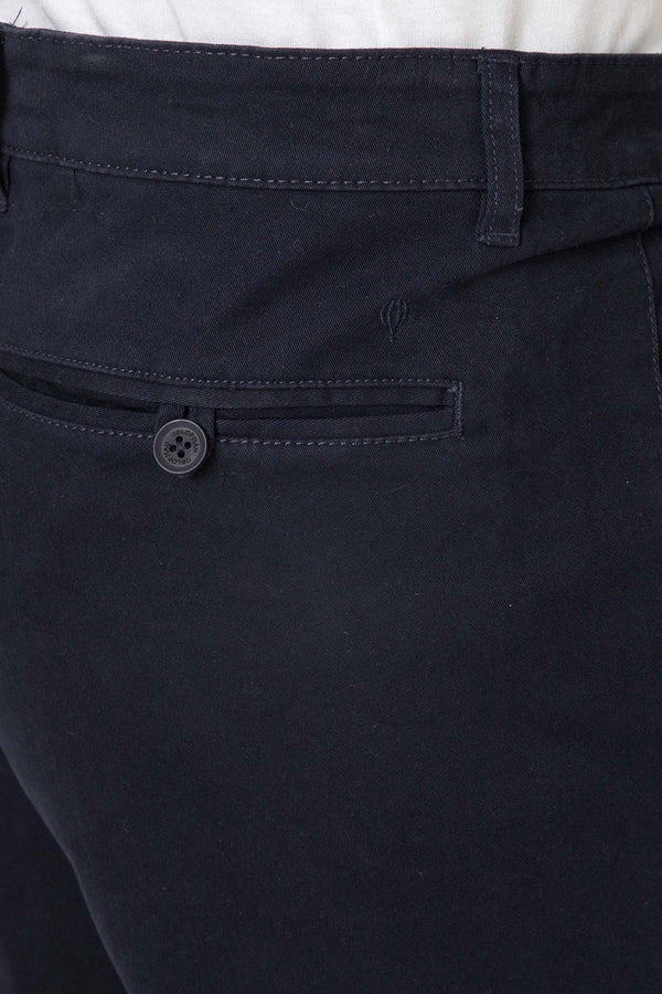 PANTALÓN CHINO PINZAS AZUL