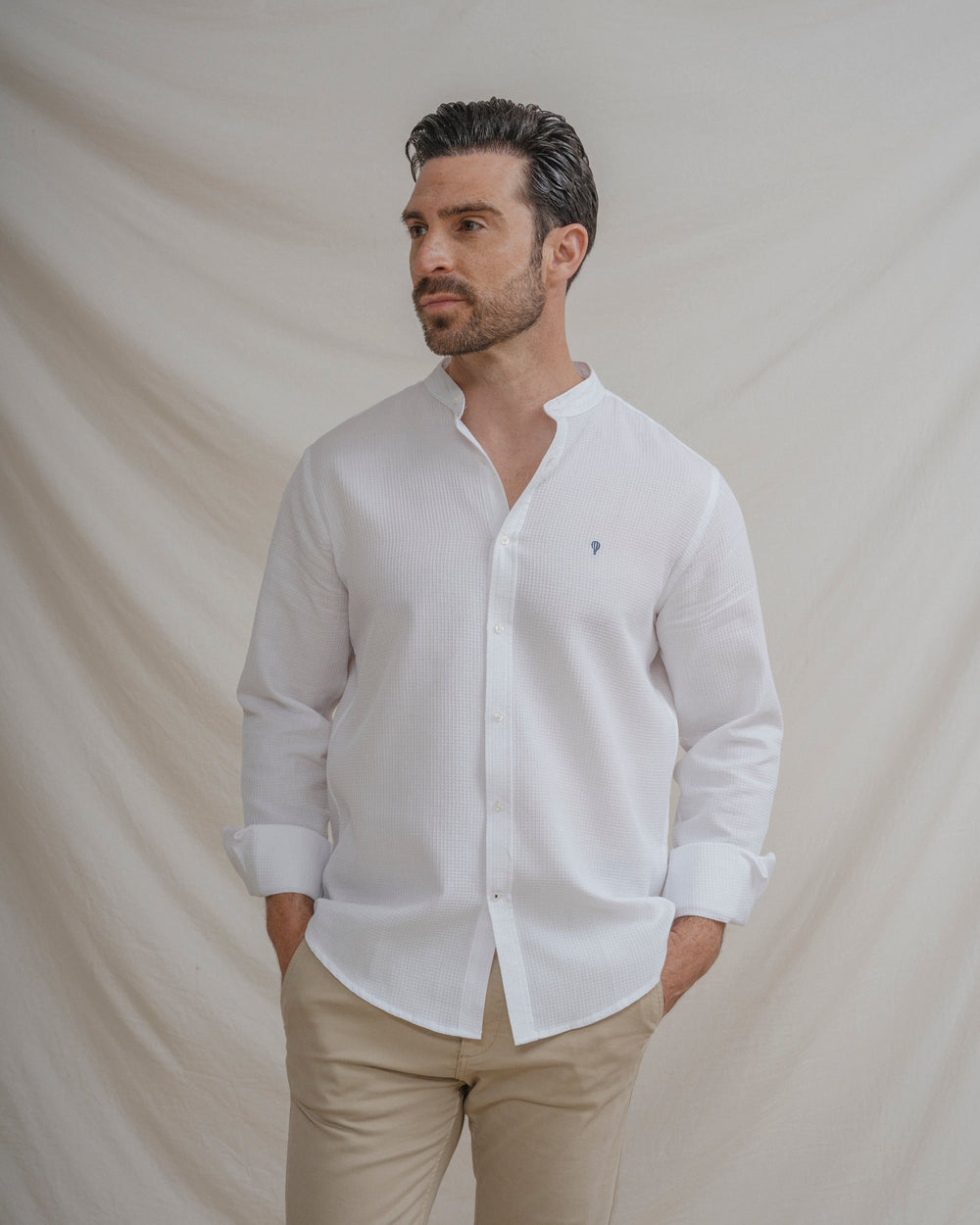 CAMISA CUADRILLÉ BLANCA CUELLO MAO