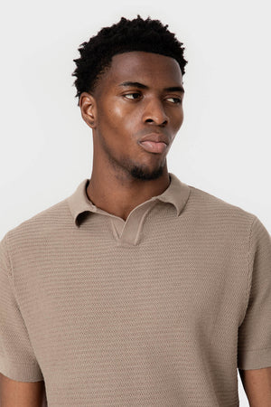 POLO TRICOT ESTRUCTURA BEIGE