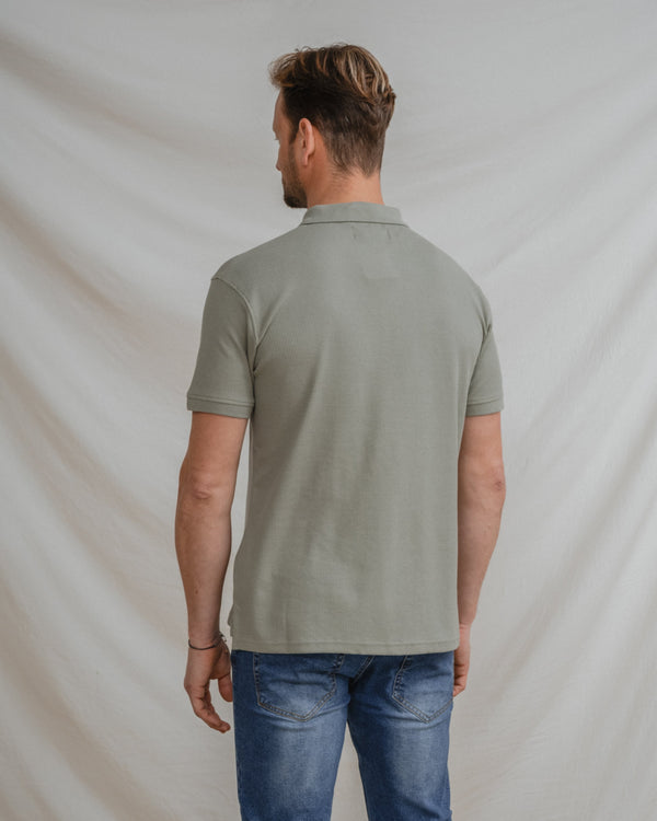 POLO ESTRUCTURA VERDE