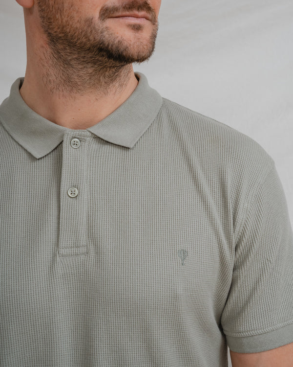POLO ESTRUCTURA VERDE