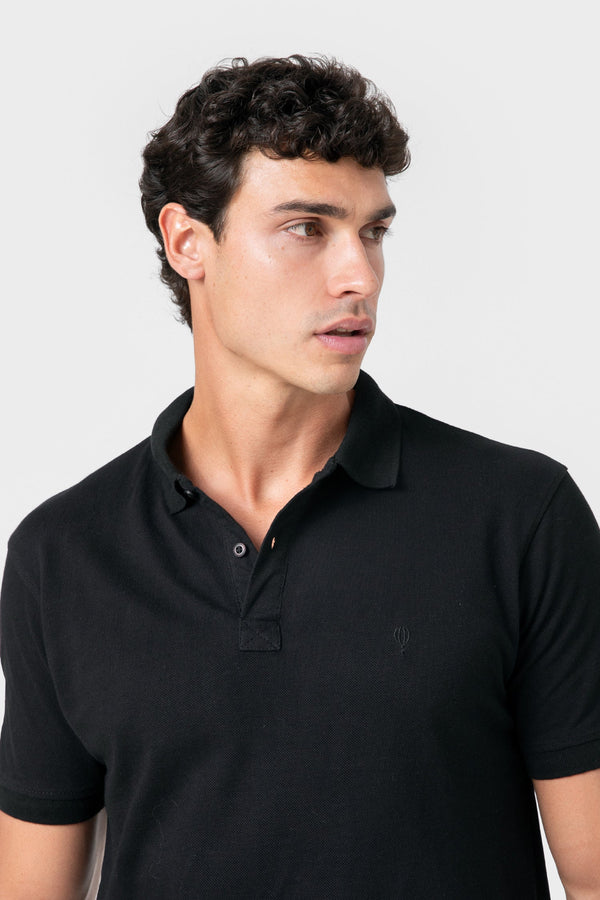 POLO BÁSICO REGULAR FIT NEGRO