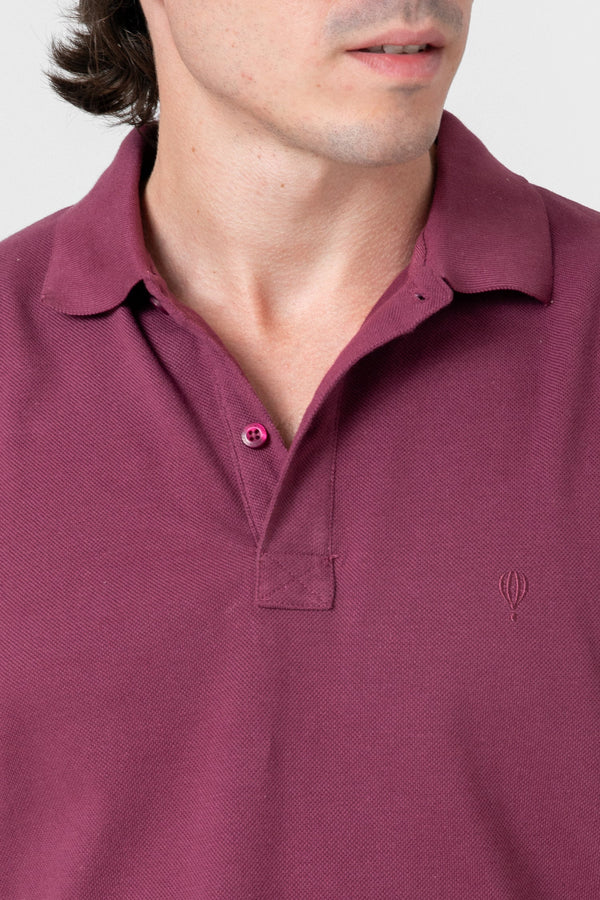 POLO BÁSICO REGULAR FIT BURDEOS