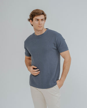 CAMISETA ESTRUCTURA PERFORADA AZUL