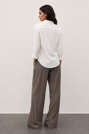 Textured shirt with pleats