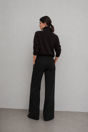 PANTALÓN BOTÓN PLATEADO