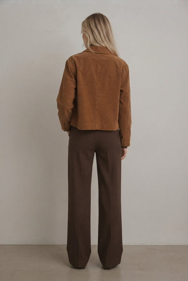 CHAQUETA CORTA EFECTO ANTE