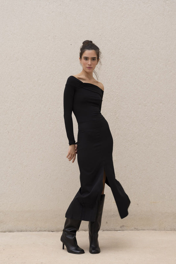 OFF-SHOULDER BODYSUIT