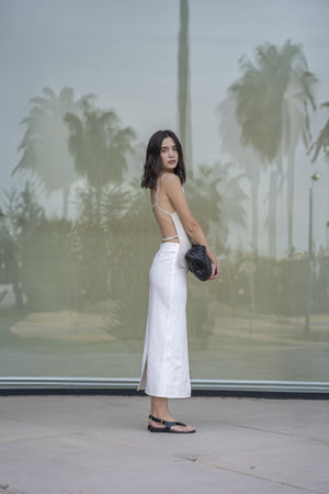 Haut ouvert dans le dos