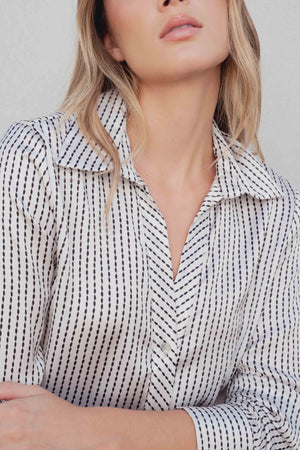 CAMISA SATINADA RAYAS