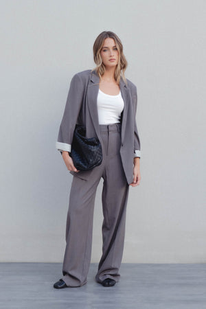 PANTALÓN ANCHO PINZAS