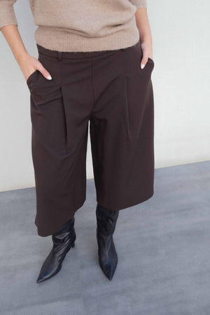 BERMUDA LONG AVEC PLIS