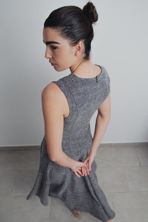 VESTIDO MIDI ESTRUCTURA