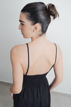 VESTIDO MIDI BORDADO