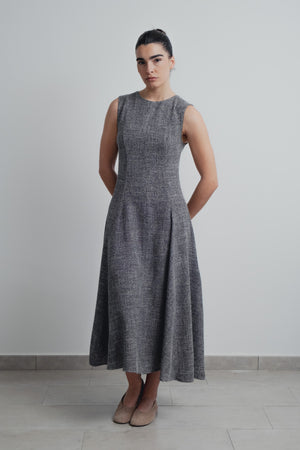 VESTIDO MIDI ESTRUCTURA