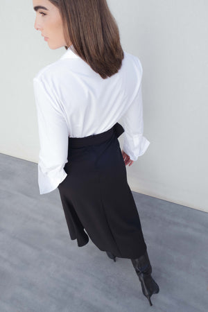 FALDA MIDI CON CINTURÓN