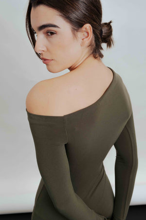 VESTIDO CAQUI ASIMETRICO MIDI