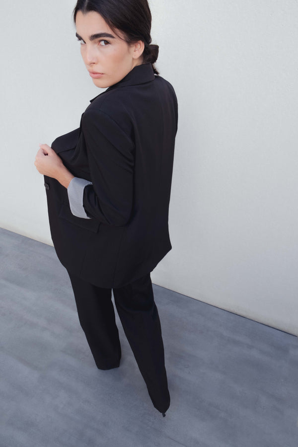 PANTALÓN ANCHO PINZAS