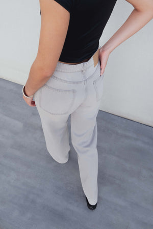 WIDE LEG MEDIUM RISE FULL LENGTH JEANS