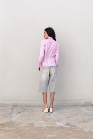 CAMISA ENTALLADA PINZAS