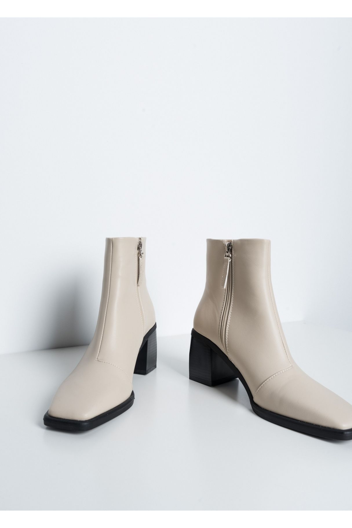  MID-HEEL ANKLE BOOTS WITH SQUARE TOE