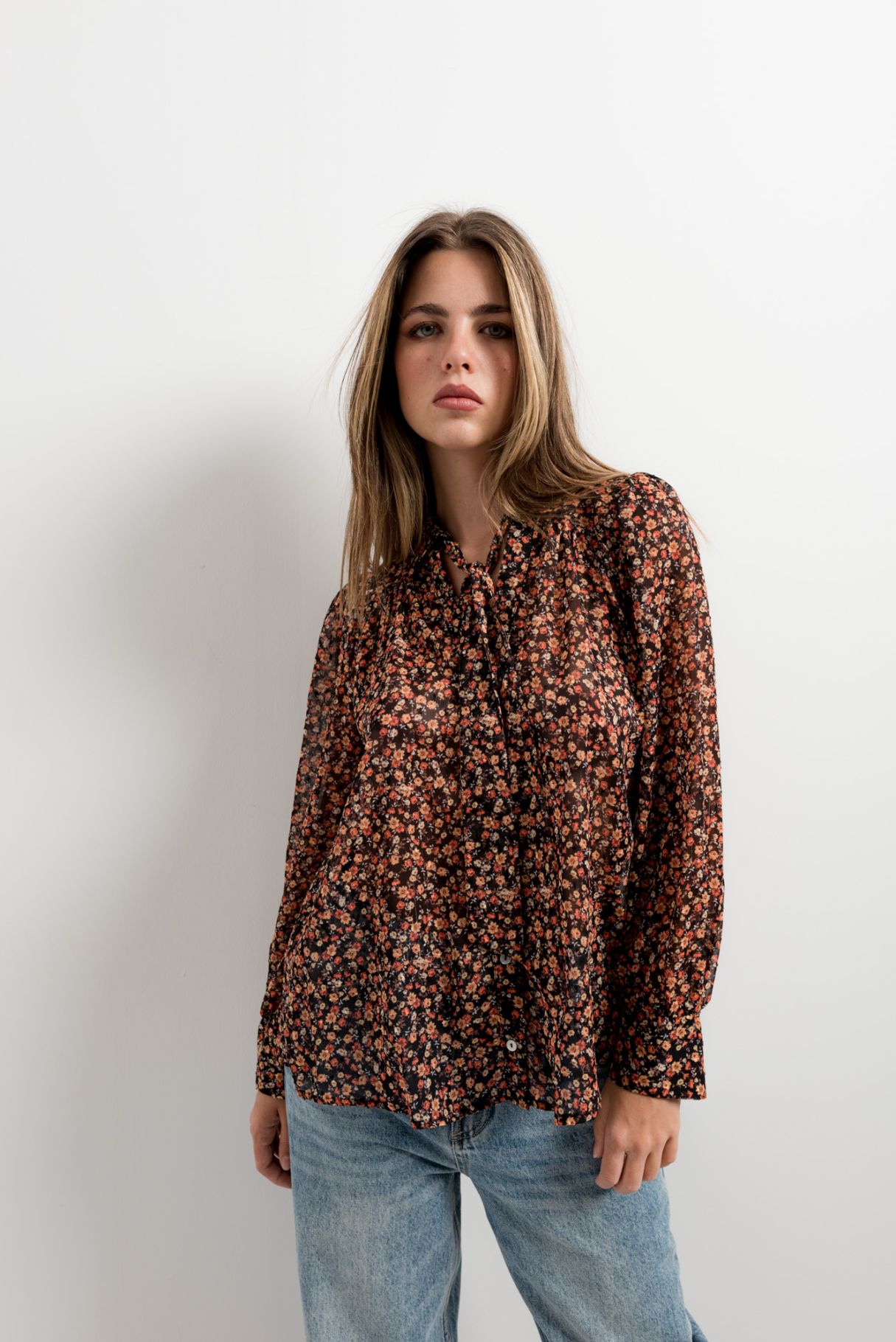 PRINTED BLOUSE WITH BOW