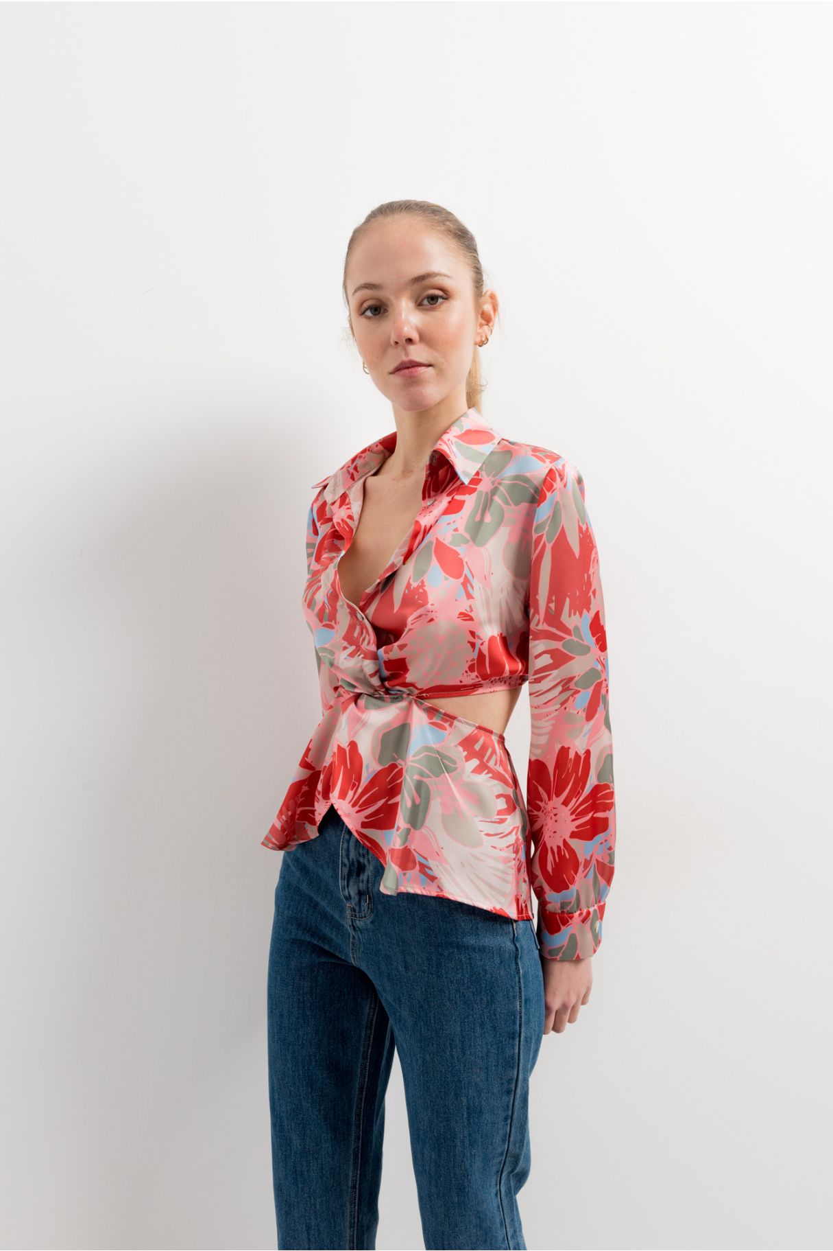 PRINTED SHIRT WITH CUT-OUT DETAIL