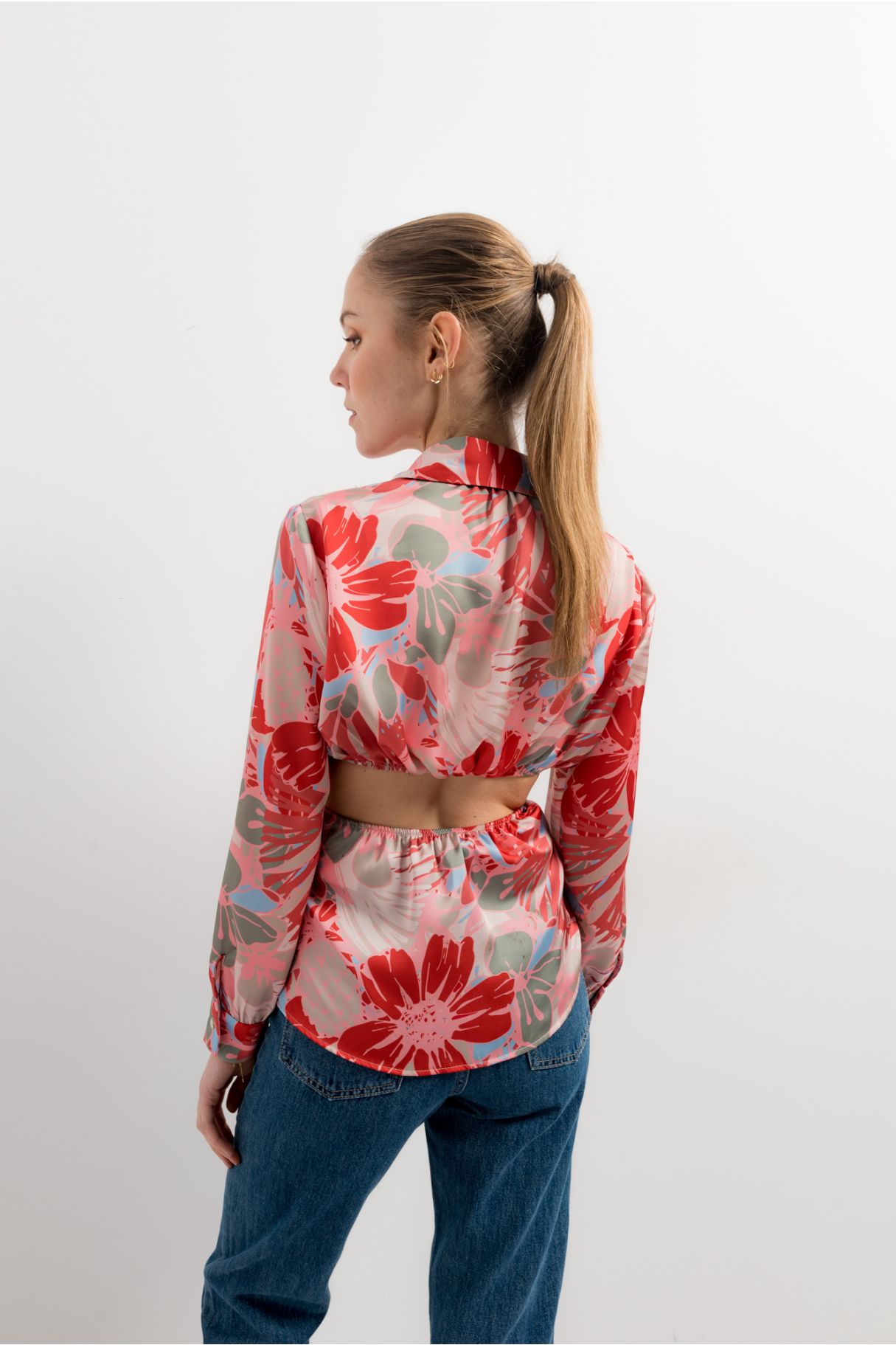 PRINTED SHIRT WITH CUT-OUT DETAIL