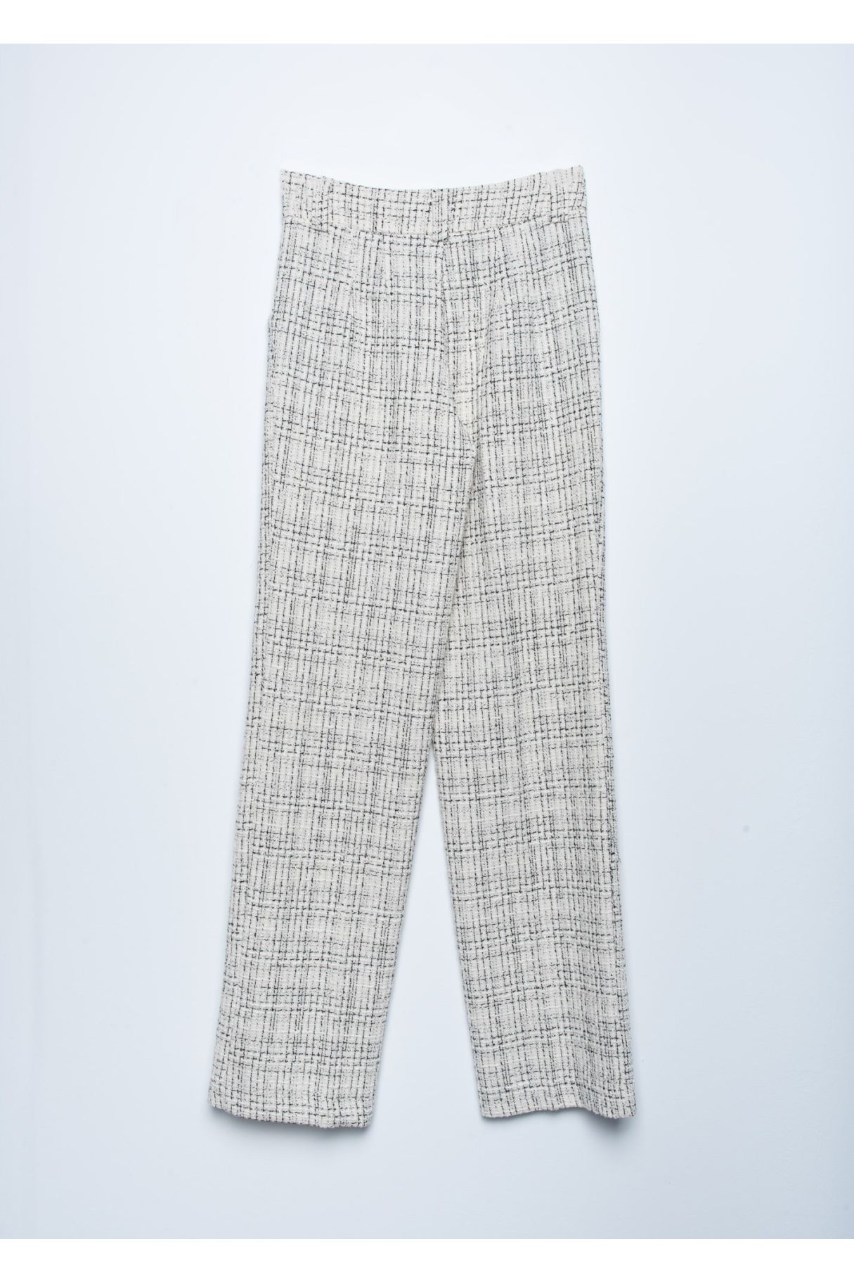 TEXTURED TROUSERS