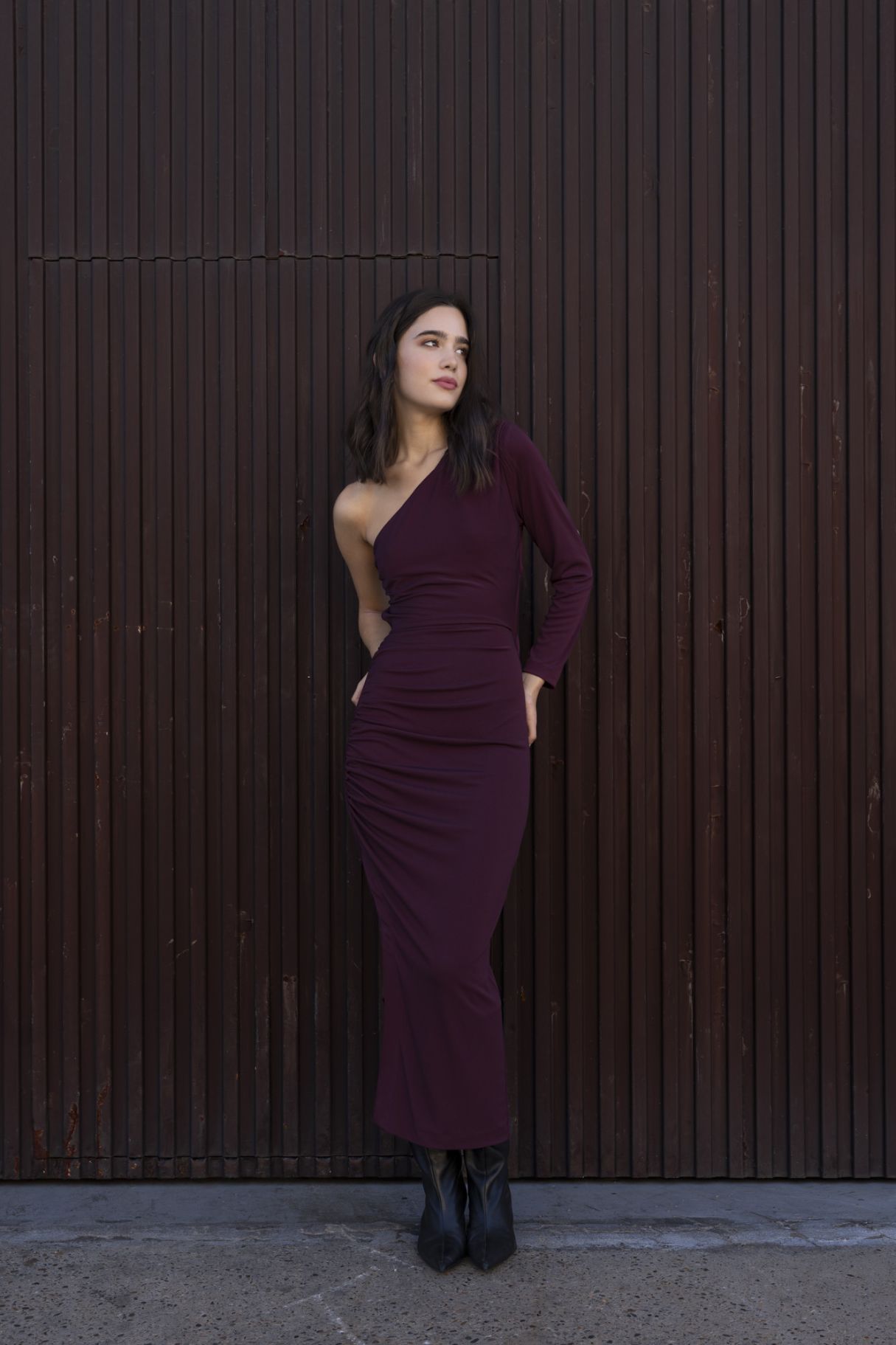 VESTIDO MIDI ASIMETRICO