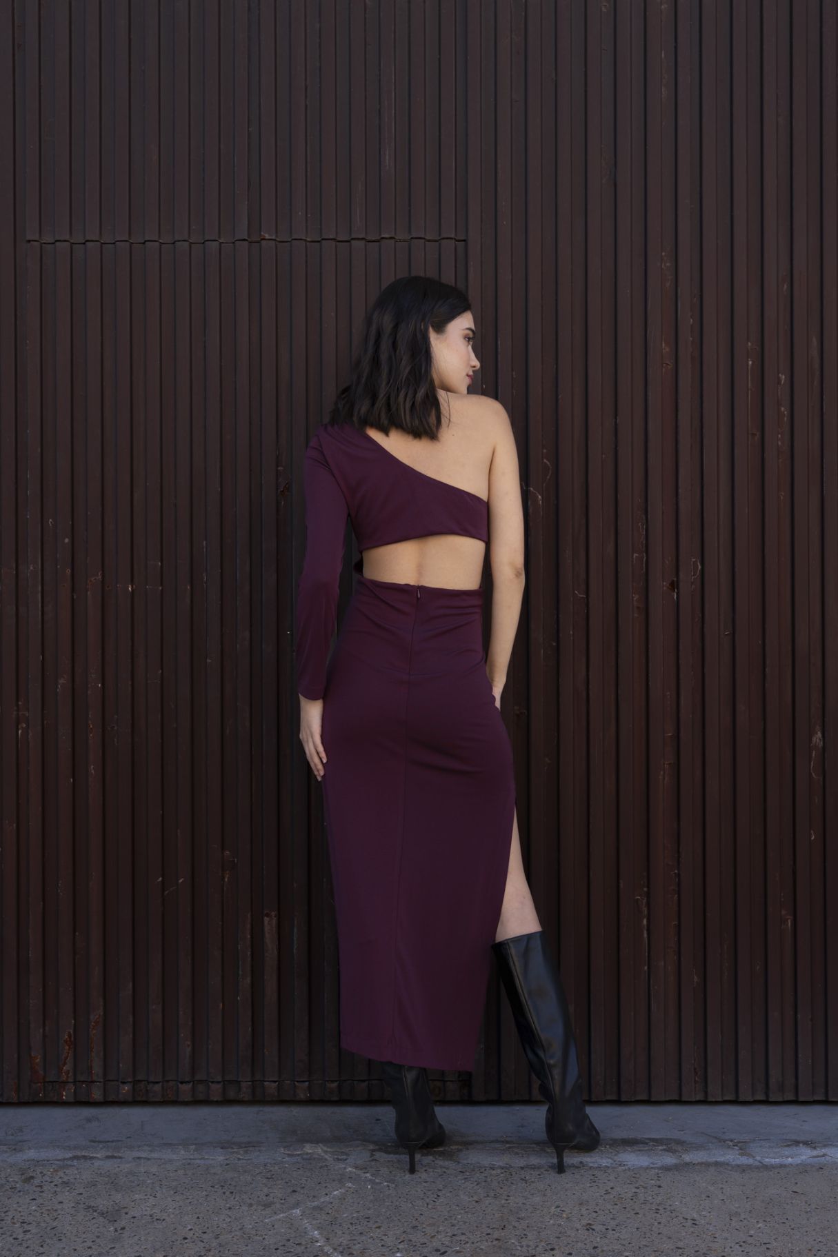 ASYMETRIC MIDI DRESS