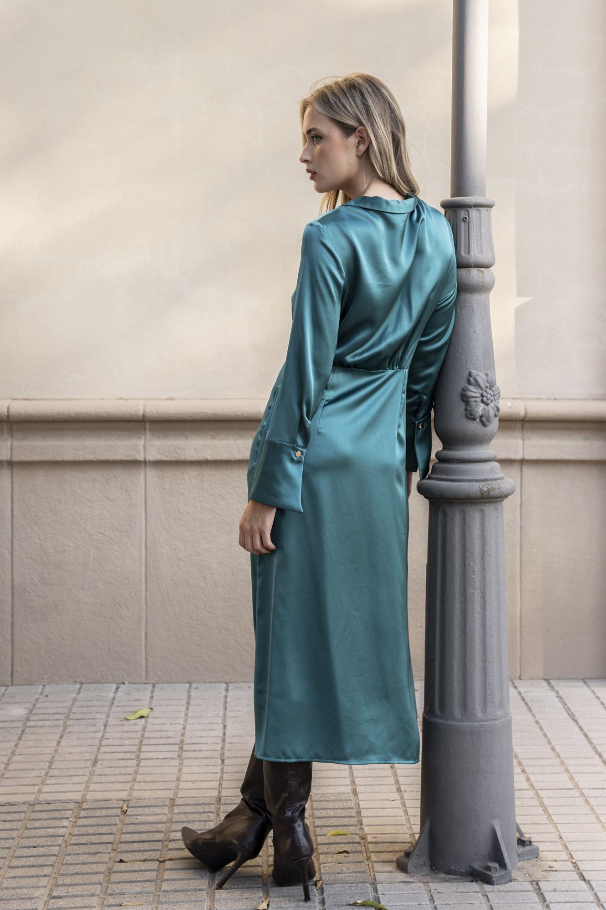 GEKREUZTES MIDIKLEID